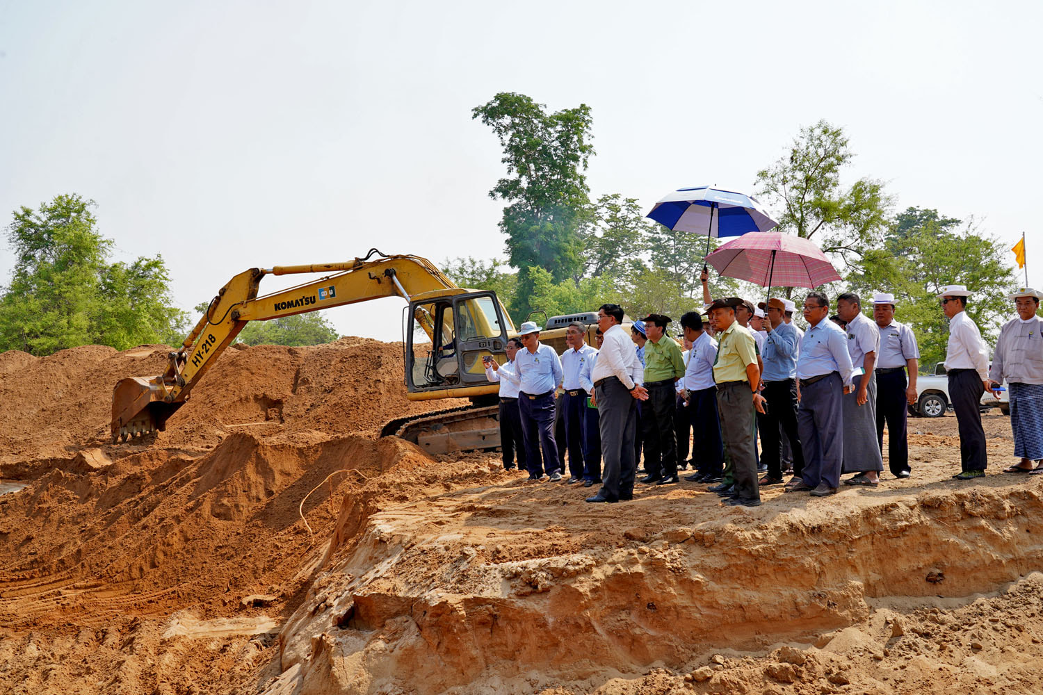 မကွေးတိုင်းဒေသကြီးဝန်ကြီးချုပ် ဦးတင့်လွင် မကွေးမြို့နယ်အတွင်း ဒေသဖွံ့ဖြိုးရေးလုပ်ငန်းများ ကြည့်ရှုစစ်ဆေး